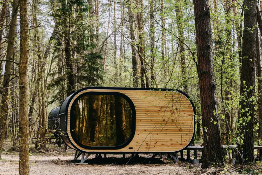 63c6ca3fe027e37b210e1f1c_studio